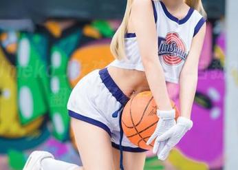 谁说Umeko J女孩不可以放飞自我？快翻翻她的写真图册！